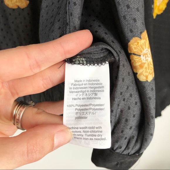 Madewell Bubble-Sleeve Wrap Top Floating Florets - Picture 8 of 13